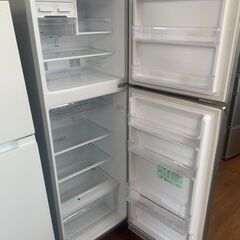 リサイクルショップどりーむ天保山店　No3655 大きめ２ドア冷蔵庫　２０２２年製　Panasonic　２４８L　　２４８L　NP-B251T-SS　の画像