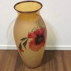大きな花瓶の画像