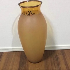 大きな花瓶の画像