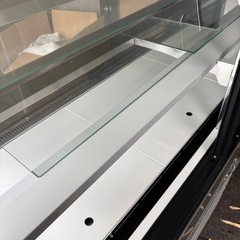 未使用品 サンデン 冷蔵ショーケース 対面タイプ TSA-150XC ケーキ＆デリカケースの画像