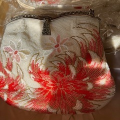 和装　ビーズの草履とバックセットの画像