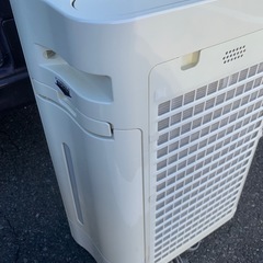 SHARP 空気清浄機 の画像