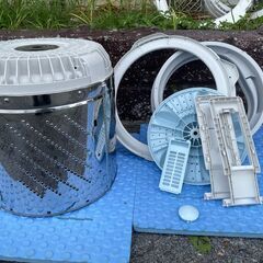 洗濯機の分解クリーニング行っています！配送設置込み2023年製　ハイセンス5.5K洗濯機　　分解クリーニング済み！！の画像