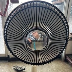 ハロゲンヒーター　生活家電　暖房器具　電気ヒーター首振の画像