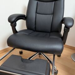 美品 高機能 オフィスチェア 合皮張り 社長椅子の画像