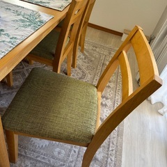 ダイニングテーブル・椅子6脚セットの画像