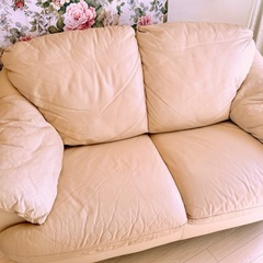 イタリア製🇮🇹  高級2人かけソファー革製 の画像