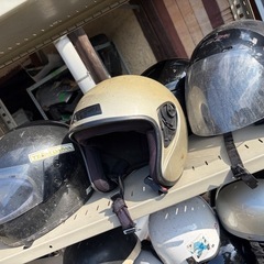 ヘルメットの画像