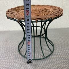 【差し上げます】 花台　スツールの画像