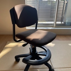 イトーキ学習椅子の画像