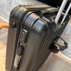 スーツケース Mサイズ新品の画像