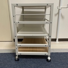 取引中※あげます※ キャスター付き　棚の画像