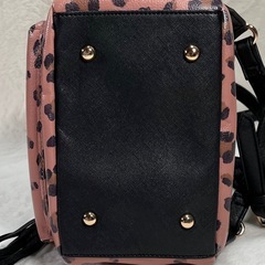美品　セシルマクビー　ミニリュック　ピンクベージュ　ヒョウ柄の画像