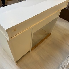 PCデスクの画像