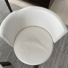 ダイニングテーブル　セット　回転式椅子4脚の画像