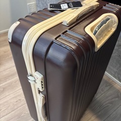 スーツケース L
サイズ　新品の画像