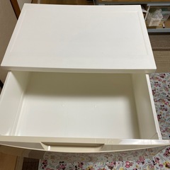 商談中！アイリスオーヤマ ワイドチェスト 5段  幅55×奥行41 アイボリー 美品　中古の画像
