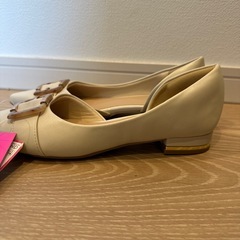 サイドオープン　パンプスの画像