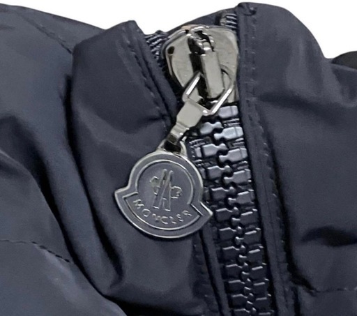 MONCLERモンクレール ダウンジャケット