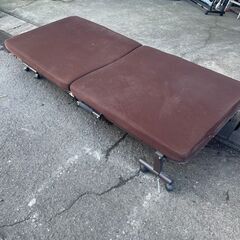 リサイクルショップどりーむ天保山店　No5255 折りたたみシングルベッド　折り畳めて便利♪の画像