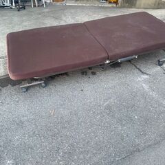 リサイクルショップどりーむ天保山店　No5255 折りたたみシングルベッド　折り畳めて便利♪の画像