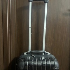【車輪交換必要】スーツケースの画像