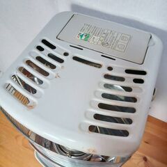 【B476】トヨトミ　石油ストーブ　2003年製　3.6L　芯あり　動作未確認　現状品の画像