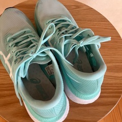 マジックスピード3 23.0 　アシックス　ランニングシューズの画像