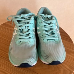 マジックスピード3 23.0 　アシックス　ランニングシューズの画像