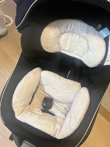 コンビクルムーヴ　サンシェード付き