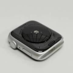 Apple Watch SE 第1世代/GPS/44mm/A2352/シルバー〈MYE12J/A〉の画像