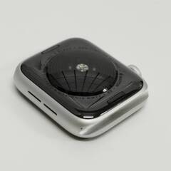 Apple Watch SE 第1世代/GPS/44mm/A2352/シルバー〈MYE12J/A〉の画像