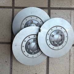 スタッドレスタイヤ　215/70R 16の画像