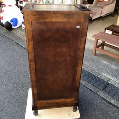 キャビネットの画像