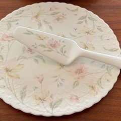 【美品】ナルミ MIKASAケーキ&オーバルプレートセット の画像