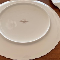 【美品】ナルミ MIKASAケーキ&オーバルプレートセット の画像