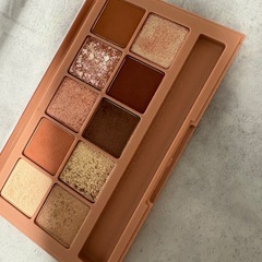 CLIO アイシャドウパレットの画像