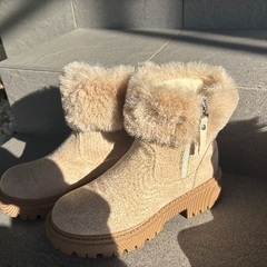 ショートブーツの画像