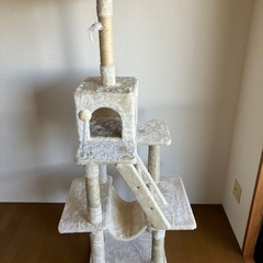 キャットタワーの画像