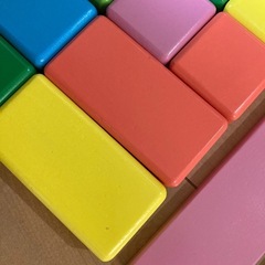 カラフル木製積み木の画像