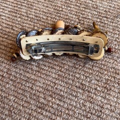 ヘア・クリップと髪留めセットの画像