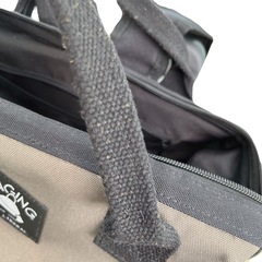 【ドリーム池田店】◎ジモティ割対象品◎バッグイング　背負えるキャリーケース　ブラック　ハンドル毛羽立ち有【99680000038575】の画像