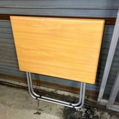 折りたたみ式 デスクの画像