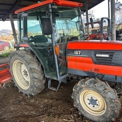 トラクターの画像