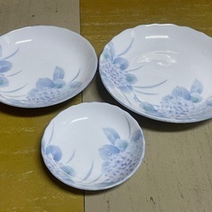 お皿　大.中.小　各15枚セットの画像