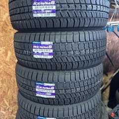 グッドイヤー ICE NAVI8 205/55R16 スタッドレス　新品　23年製　4本セットの画像