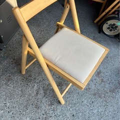 ニトリ　木製チェア の画像
