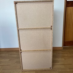 ②扉付きカラーボックスの画像