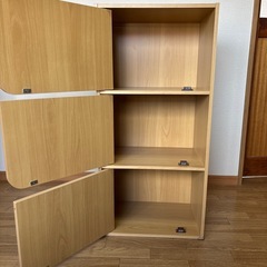 ②扉付きカラーボックスの画像