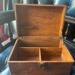 木箱　【12/18まで】薬箱　ヴィンテージ　アンティーク　小物入れ　ウッドボックス　収納の画像